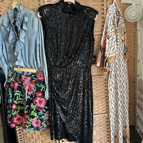 Express sold out NWT knot front padded shoulder sequin midi - Picture 1 of 2